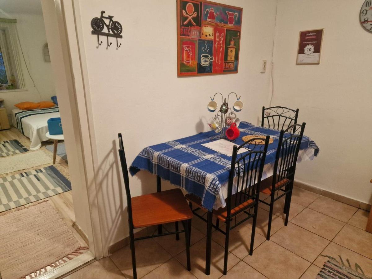 Apostag Kerekparos Es Zarandok Vendeghaz 빌라 외부 사진